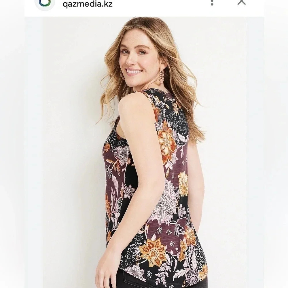 LOFT floral sleeveless shirt size XS maroon red crewneck workwear